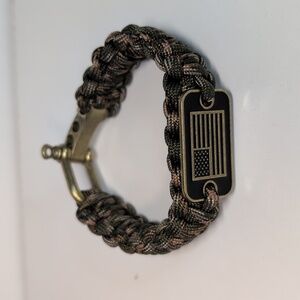 Camouflage Paracord Bracelet